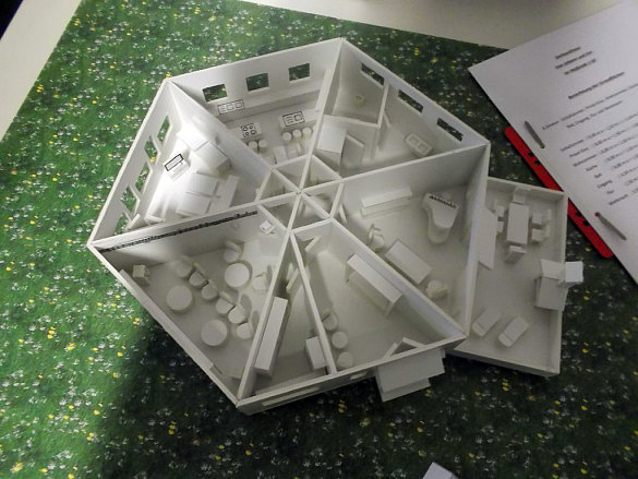 Ausstellung Sechseckh&auml;user 04