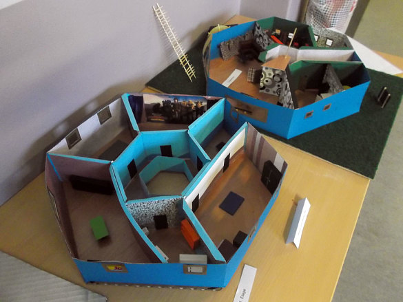 Ausstellung Sechseckh&auml;user 06