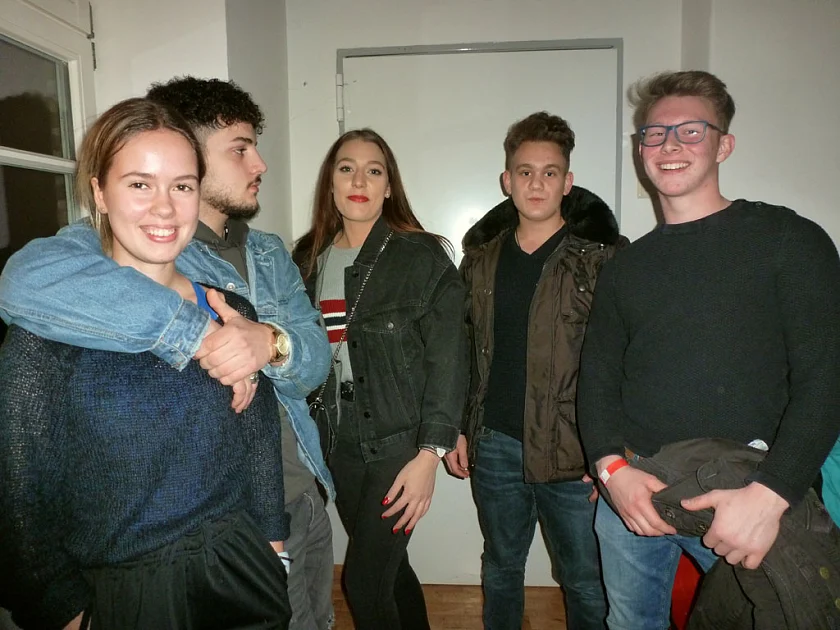 18