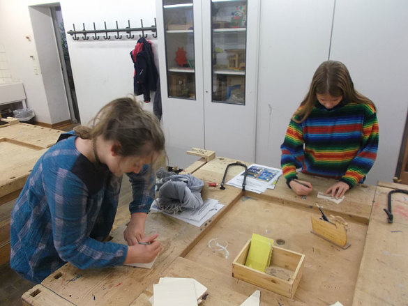 Laubs&auml;gearbeiten im Werkraum